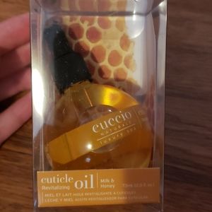 Curcio naturale milk and honey cuticle oil